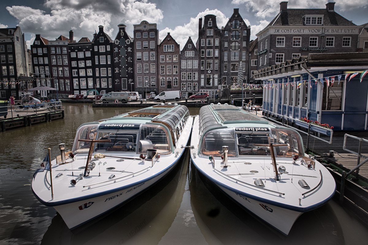 Amsterdam cruise boats