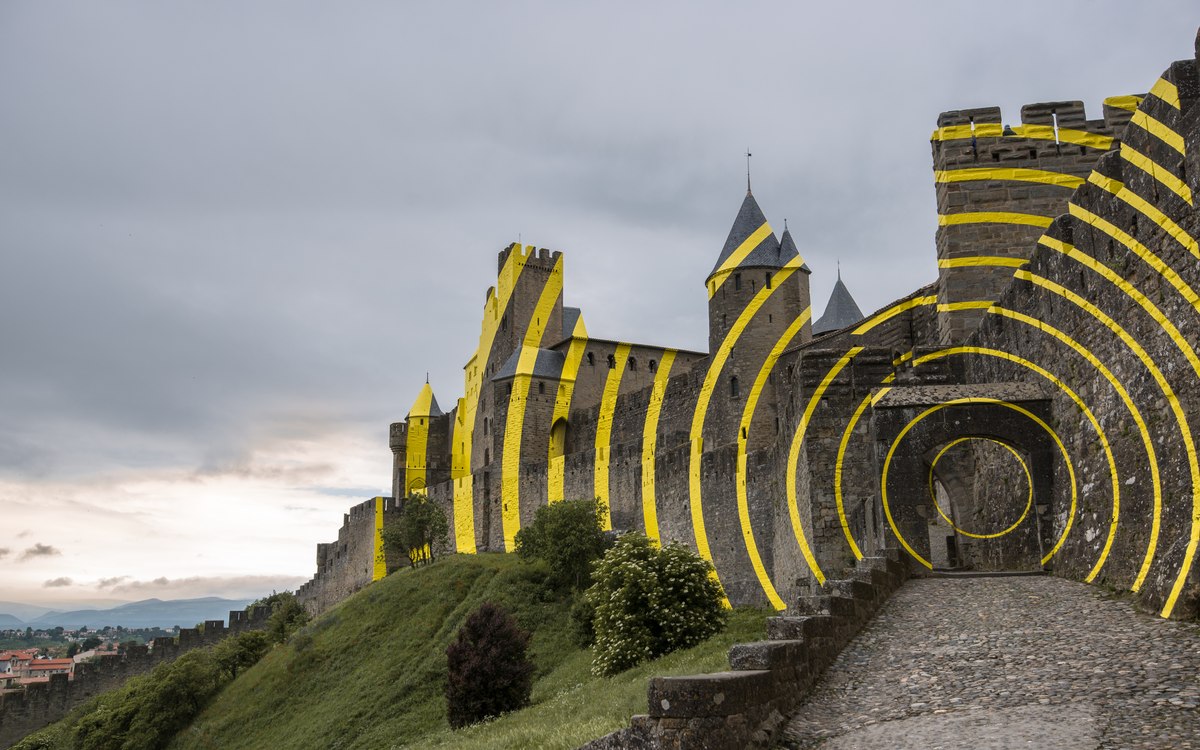 Carcassonne with yellow circles